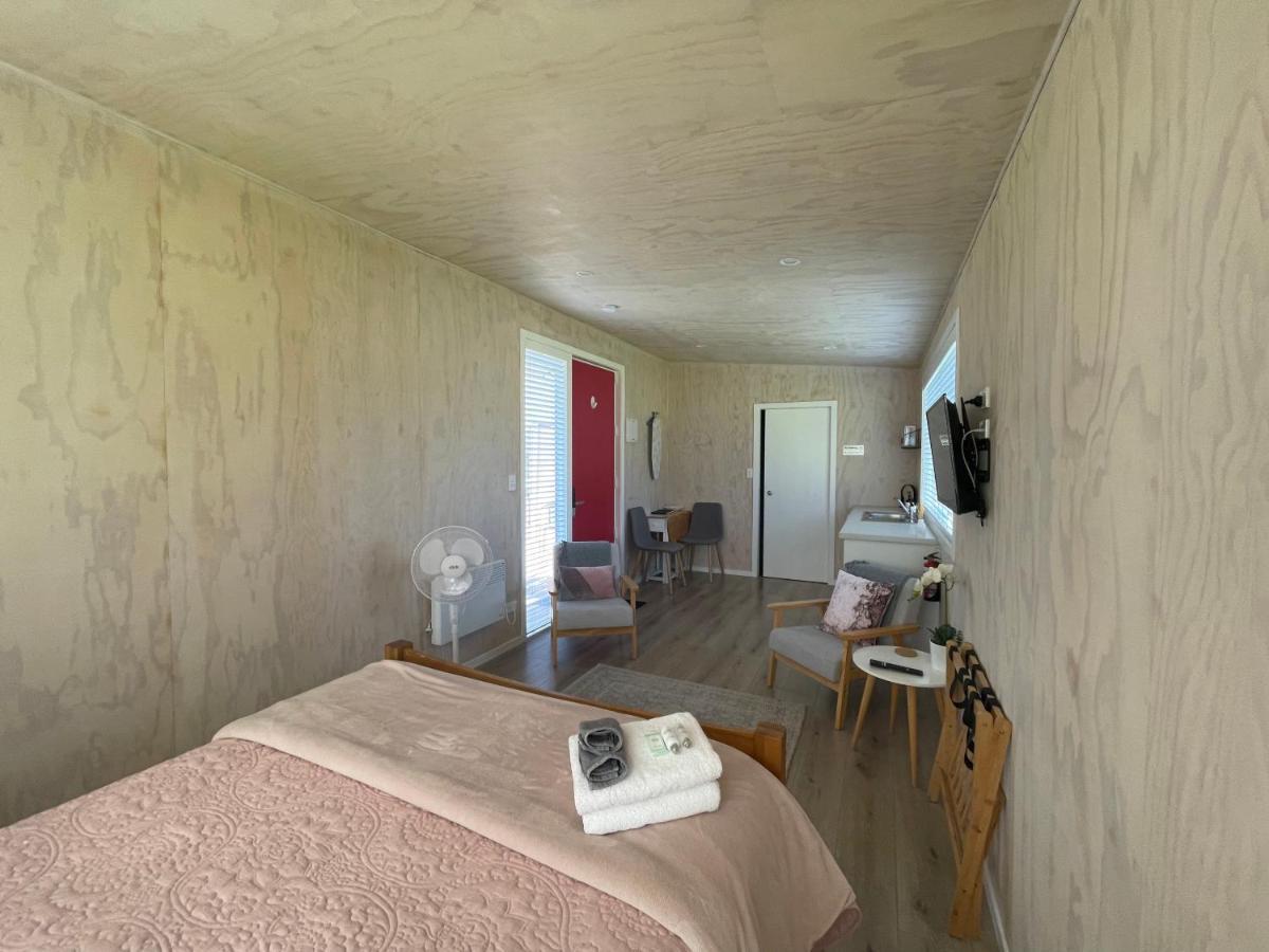 Cotman Cottage On Coatesville Kumeu ภายนอก รูปภาพ