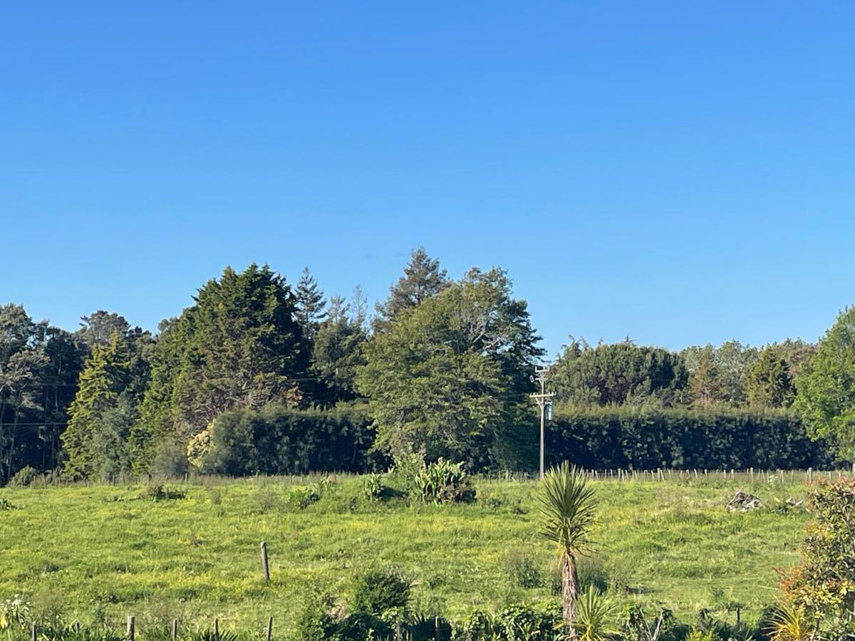 Cotman Cottage On Coatesville Kumeu ภายนอก รูปภาพ