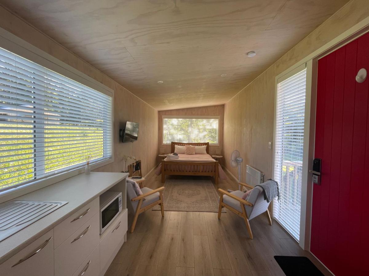 Cotman Cottage On Coatesville Kumeu ภายนอก รูปภาพ